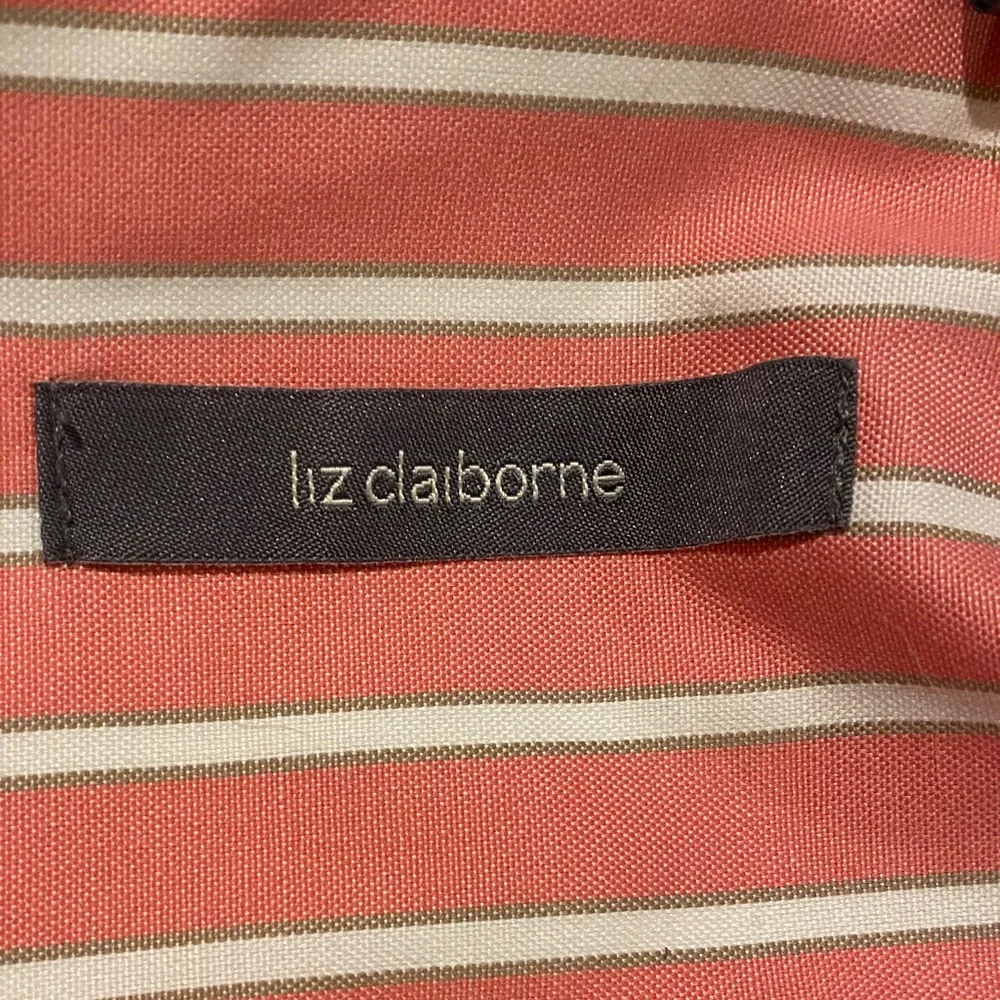 Stylish Pink and White Striped Women’s Dress Shirt - Picture 7 of 8